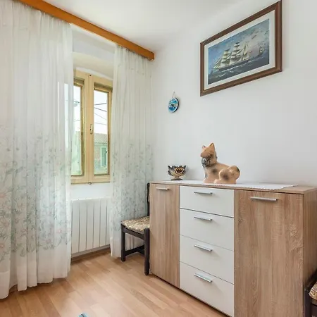 House Manuel In Tar Holiday home